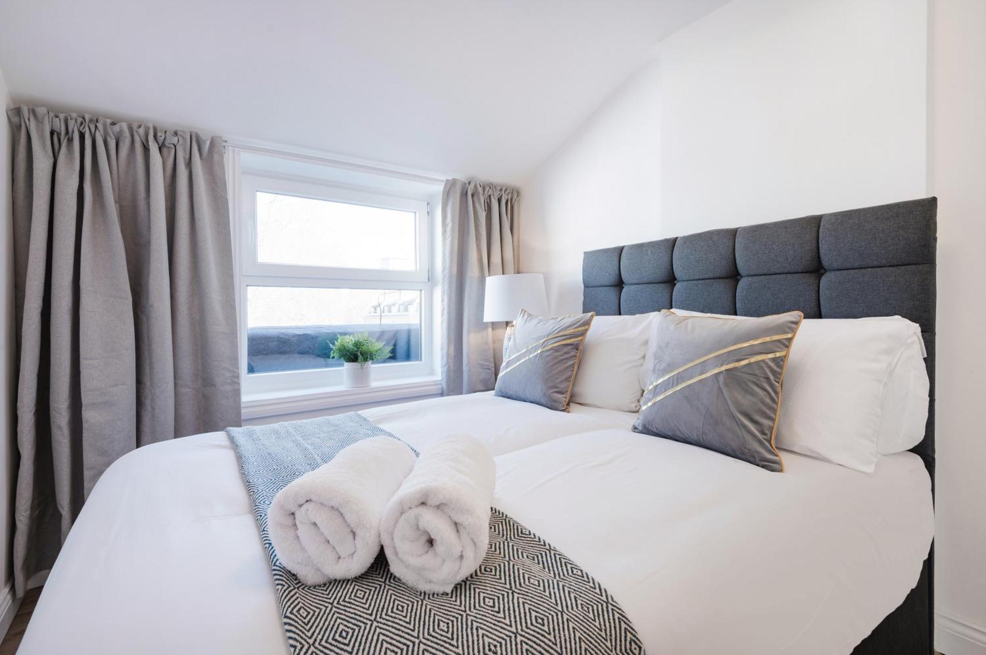 London Paddington Station Apartments Bagian luar foto