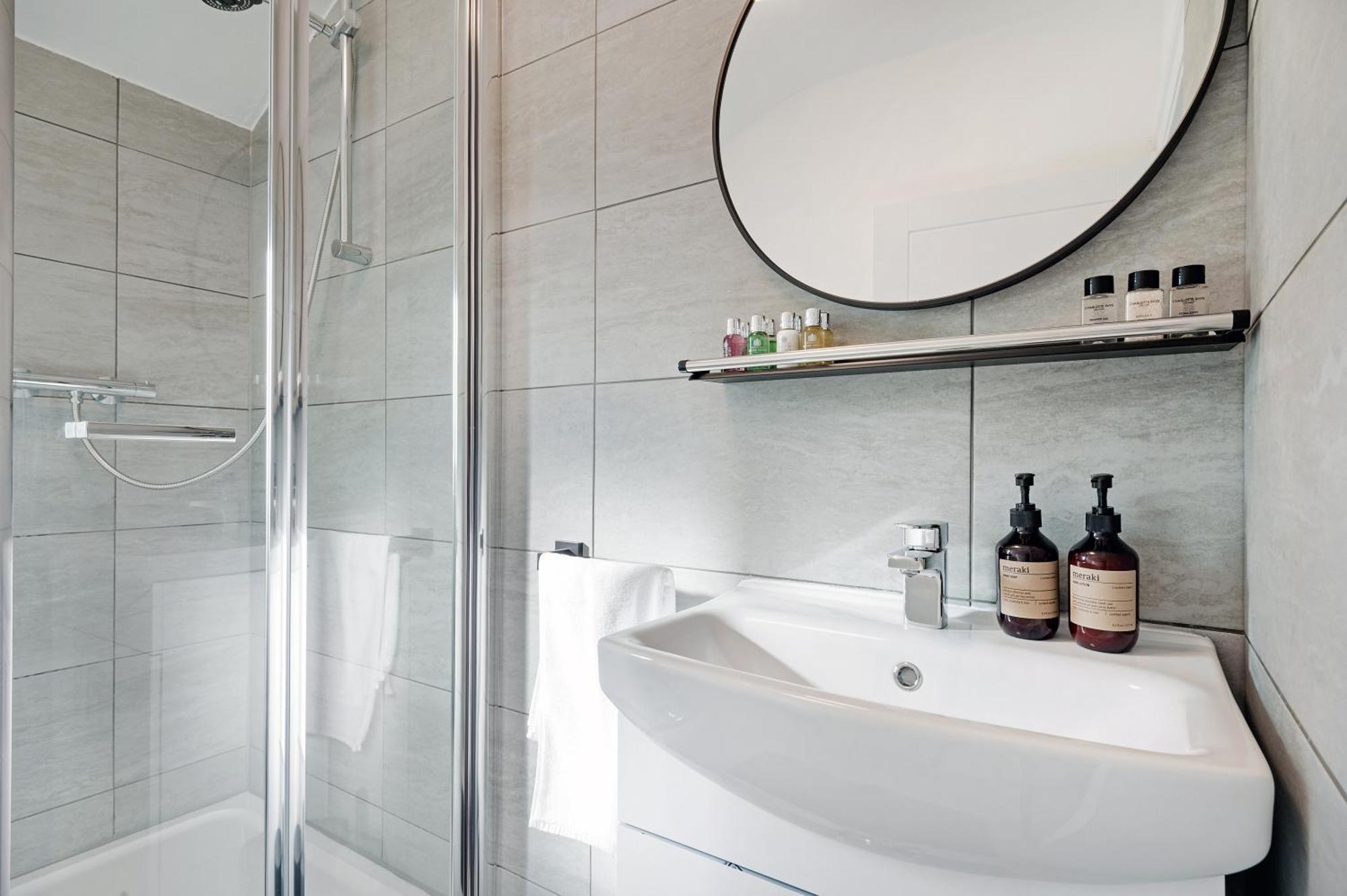 London Paddington Station Apartments Bagian luar foto